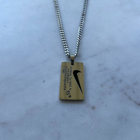 NIKE Dog Tag Chain Necklace - Silver - 20" Thin Chain - Easter Gift - Picture 3 of 6